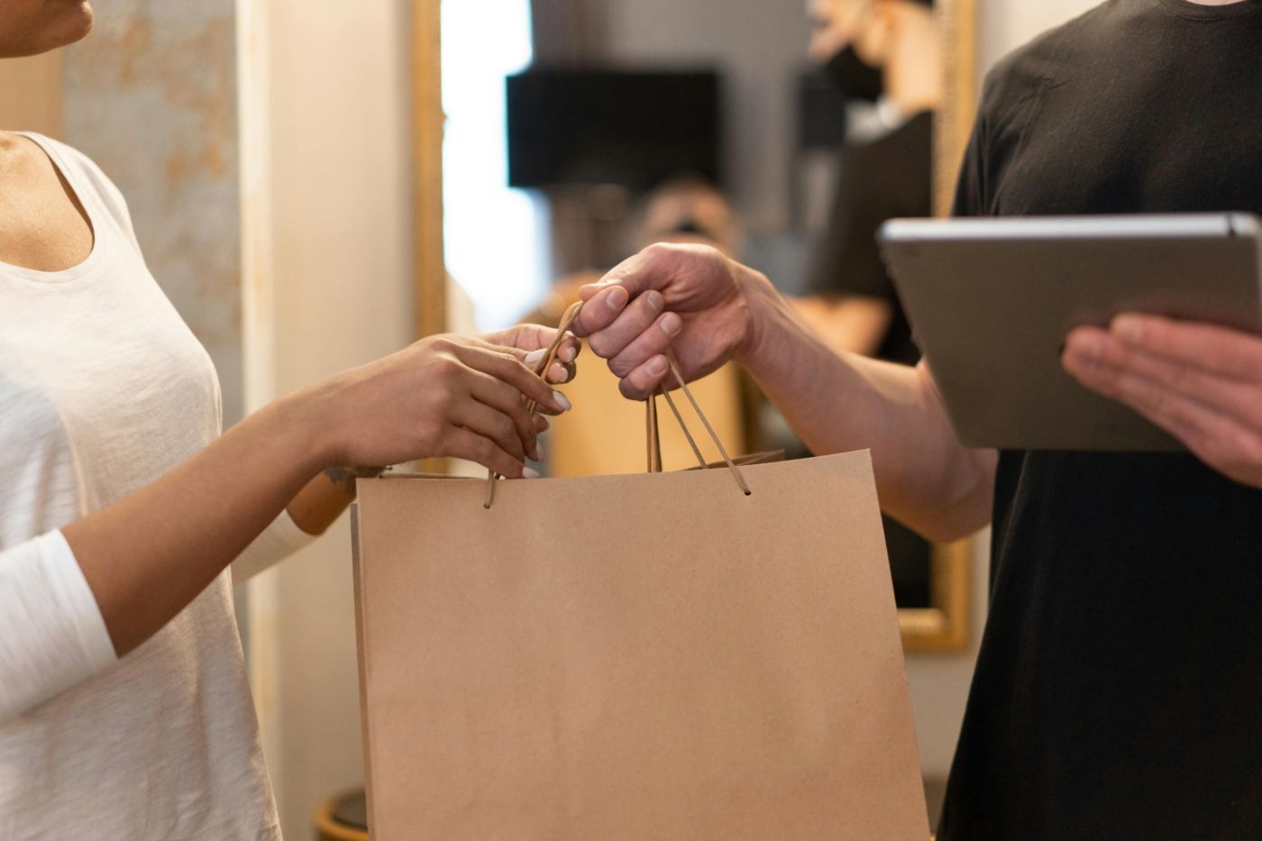 Smart Food Delivery Tips: How to Order Like a Pro in Indore